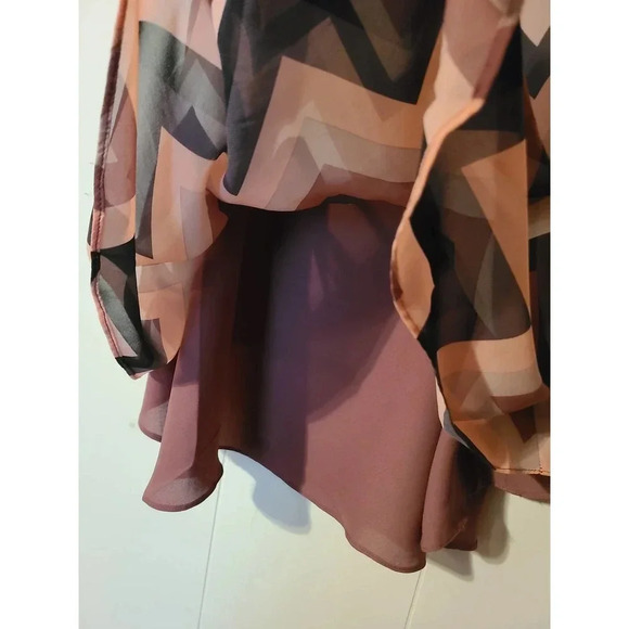 Torrid Sophie Chiffon Double Layer Swing Cami Tank Women 2 Chevron Striped (VA1) - Picture 4 of 5